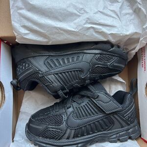 Kids Black Athletic Shoes